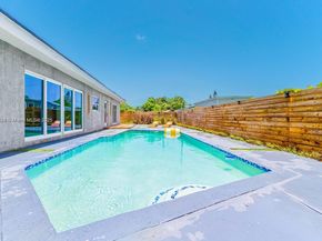 19661 NE 10th Pl, Miami FL 33179