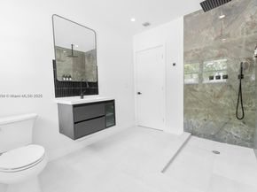 19661 NE 10th Pl, Miami FL 33179