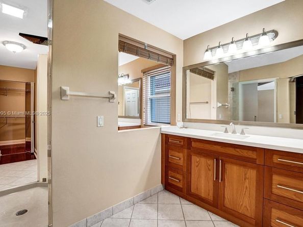 2434 SW 157th Ave, Miramar FL 33027