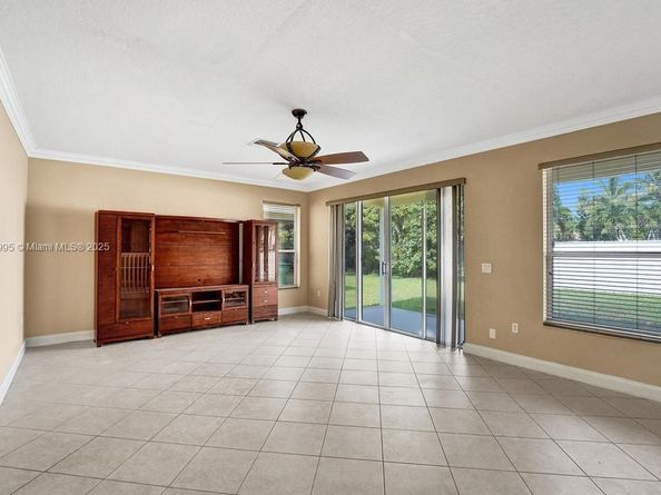 2434 SW 157th Ave, Miramar FL 33027