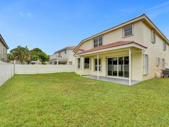 2434 SW 157th Ave, Miramar FL 33027