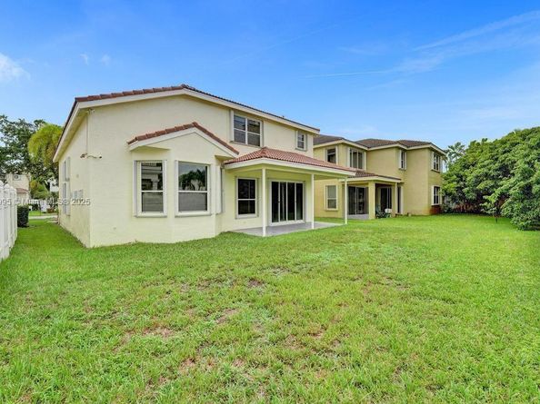 2434 SW 157th Ave, Miramar FL 33027