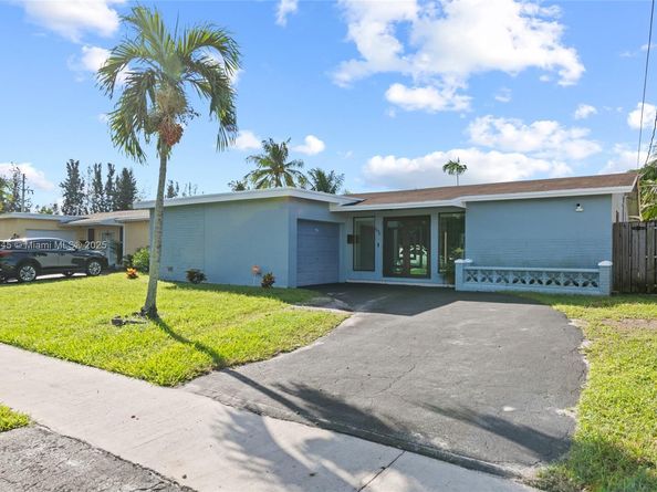 7070 NW 21st St, Sunrise FL 33313