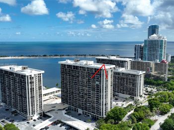 1901 Brickell Ave