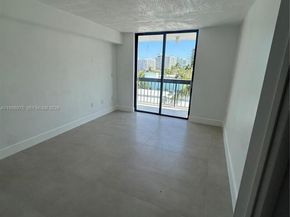 6937 Bay Dr, Miami Beach FL 33141