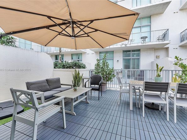 2100 Van Buren St 102, Hollywood FL 33020