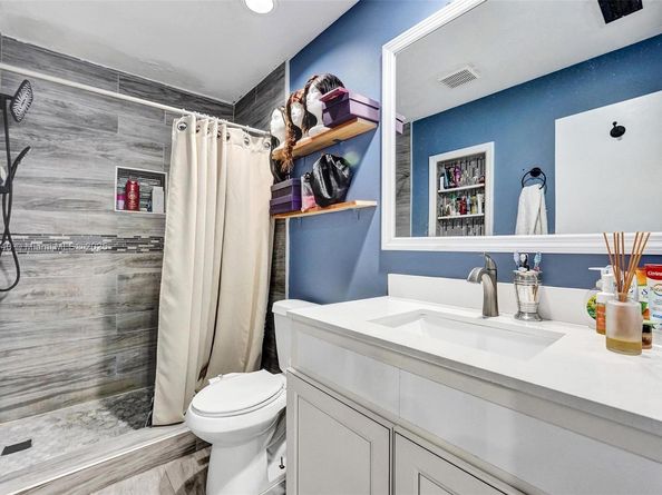 800 NW 47th St, Deerfield Beach FL 33064