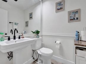 800 NW 47th St, Deerfield Beach FL 33064