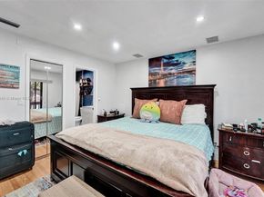 800 NW 47th St, Deerfield Beach FL 33064