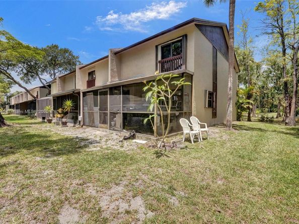 800 NW 47th St, Deerfield Beach FL 33064
