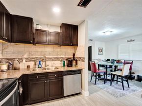 800 NW 47th St, Deerfield Beach FL 33064