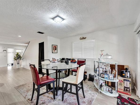 800 NW 47th St, Deerfield Beach FL 33064