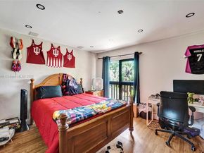 800 NW 47th St, Deerfield Beach FL 33064