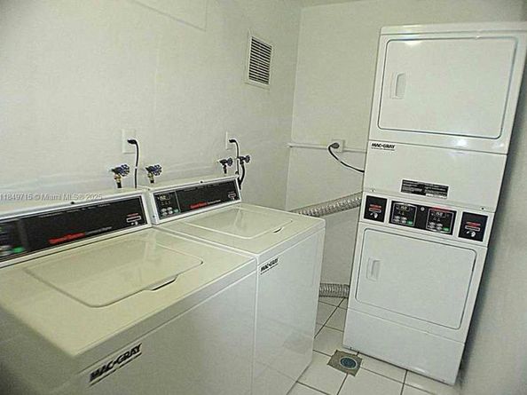 2016 Bay Dr 202, Miami Beach FL 33141