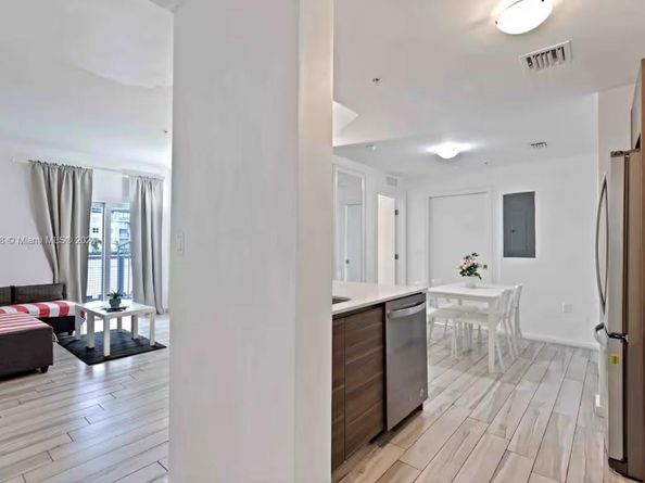 481 NE 29th St 702, Miami FL 33137