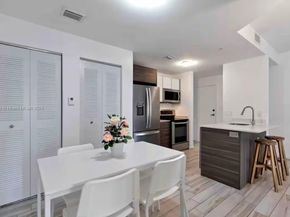 481 NE 29th St 702, Miami FL 33137