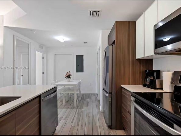 481 NE 29th St 702, Miami FL 33137