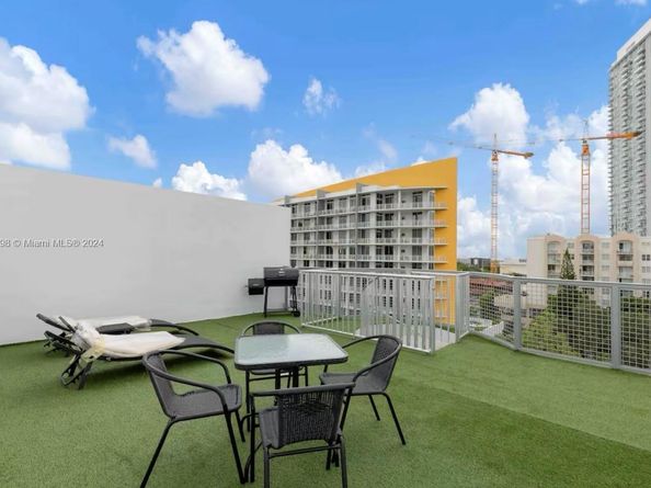 481 NE 29th St 702, Miami FL 33137
