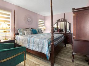 20270 NW 4th St, Pembroke Pines FL 33029