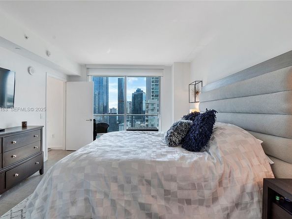 1100 S Miami Ave 2302, Miami FL 33130