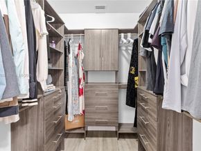 2055 NE 201st Ter, Miami FL 33179