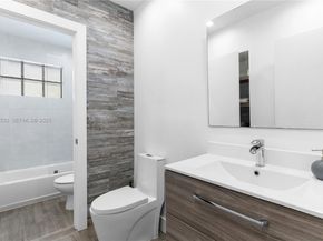 2055 NE 201st Ter, Miami FL 33179