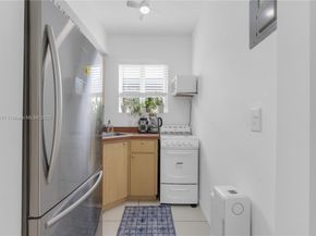 1027 S Euclid Ave 12, Miami Beach FL 33139
