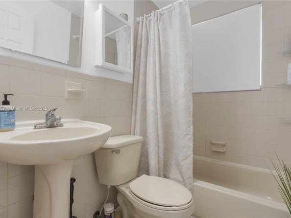 1027 S Euclid Ave 12, Miami Beach FL 33139
