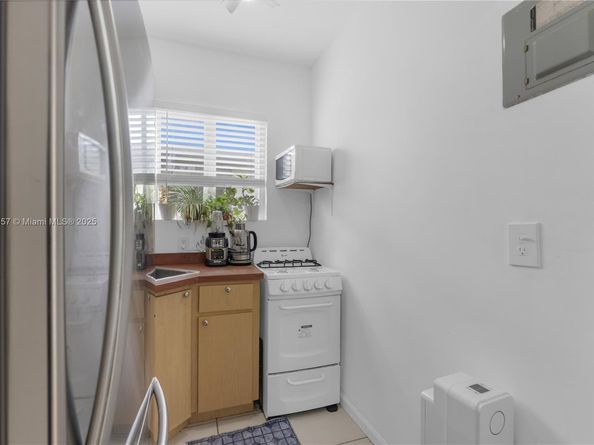 1027 S Euclid Ave 12, Miami Beach FL 33139