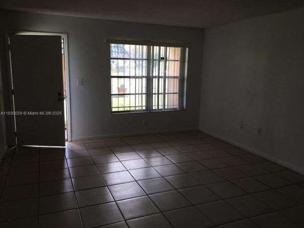291 NW 177th St C117, Miami Gardens FL 33169