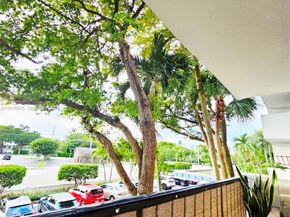 1800 N Andrews Ave 2H, Fort Lauderdale FL 33311