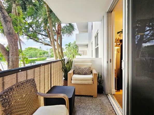 1800 N Andrews Ave 2H, Fort Lauderdale FL 33311