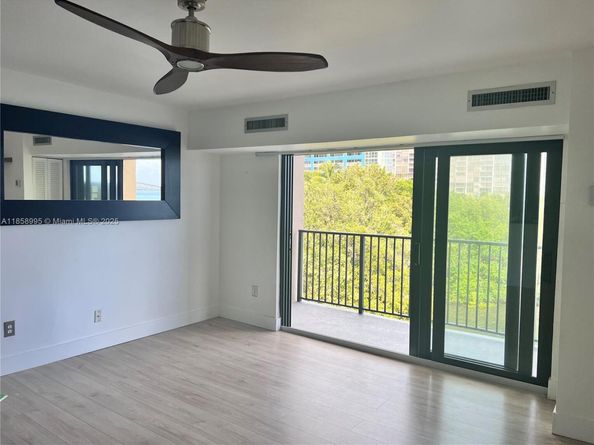 2201 Brickell Ave 75, Miami FL 33129