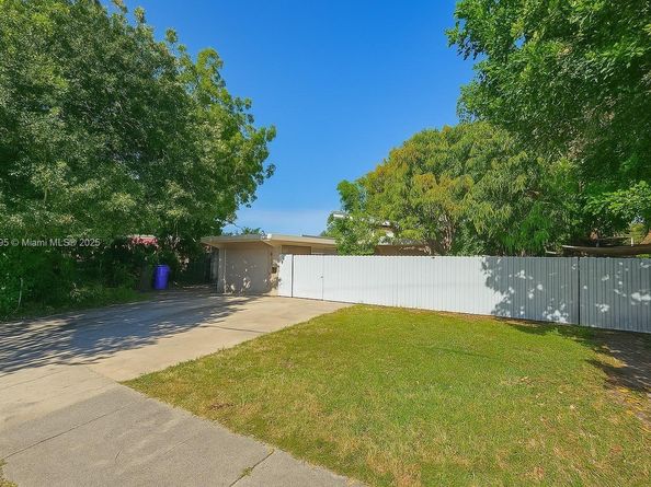 917 N 26th Ave, Hollywood FL 33020