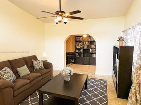 917 N 26th Ave, Hollywood FL 33020