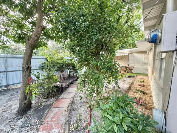 917 N 26th Ave, Hollywood FL 33020