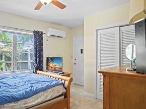 917 N 26th Ave, Hollywood FL 33020