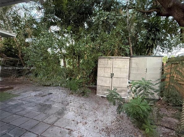 917 N 26th Ave, Hollywood FL 33020