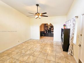 917 N 26th Ave, Hollywood FL 33020