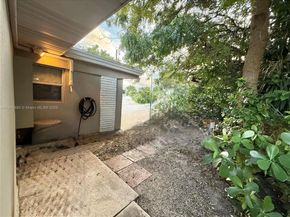 917 N 26th Ave, Hollywood FL 33020