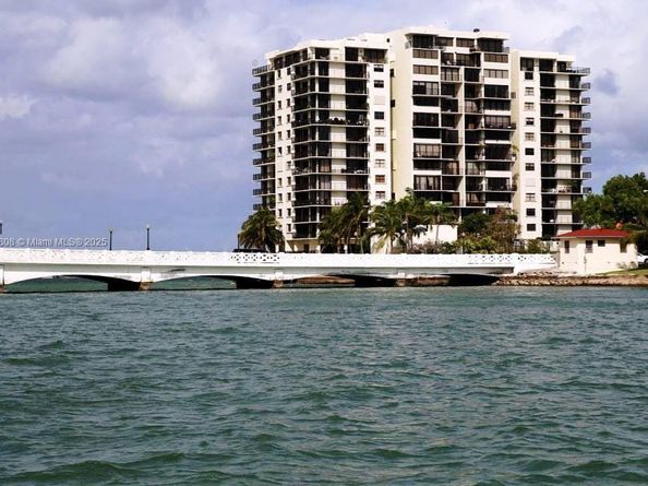 801 N Venetian Dr 1106, Miami FL 33139