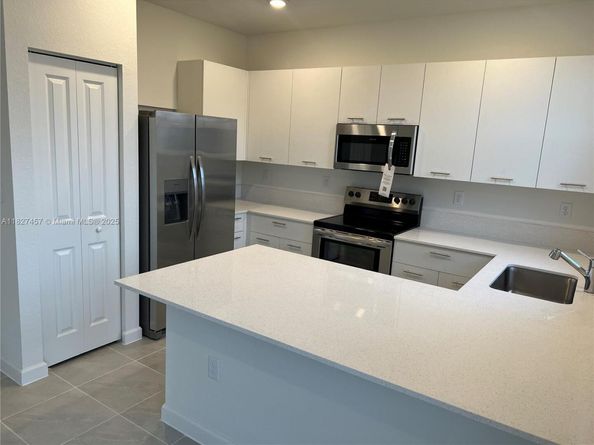 2329 NW 122nd Ter ., Miami FL 33167
