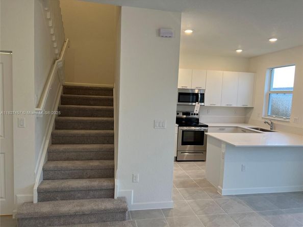 2329 NW 122nd Ter ., Miami FL 33167