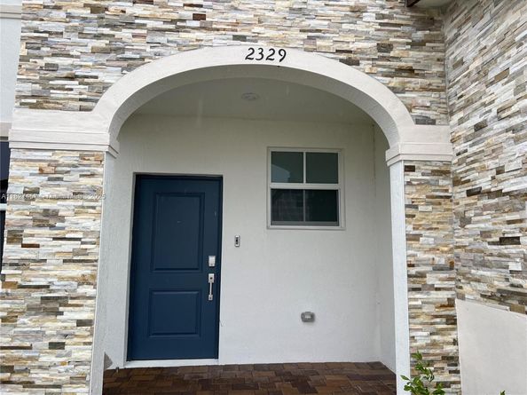 2329 NW 122nd Ter ., Miami FL 33167
