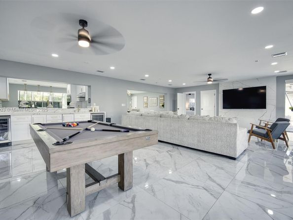 1030 SW 14th Ter, Fort Lauderdale FL 33312