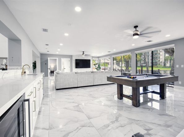 1030 SW 14th Ter, Fort Lauderdale FL 33312