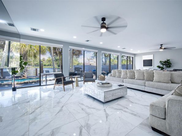 1030 SW 14th Ter, Fort Lauderdale FL 33312