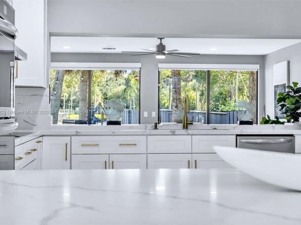 1030 SW 14th Ter, Fort Lauderdale FL 33312