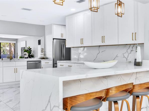 1030 SW 14th Ter, Fort Lauderdale FL 33312