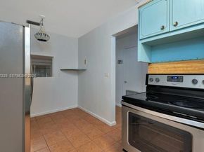 3033 NW 43rd Ave 109, Lauderdale Lakes FL 33313